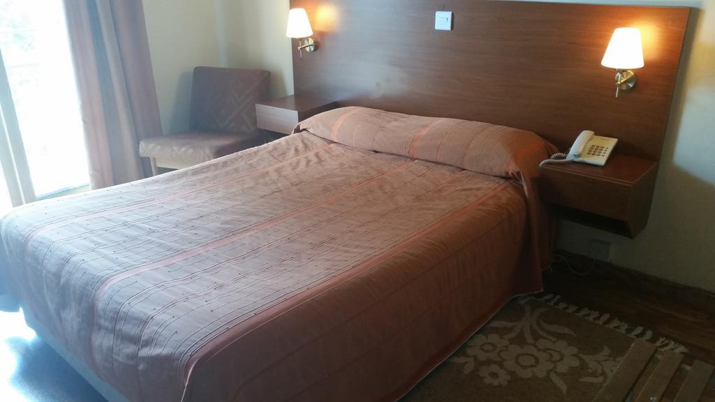 Edelweiss Hotel Platres Phòng bức ảnh
